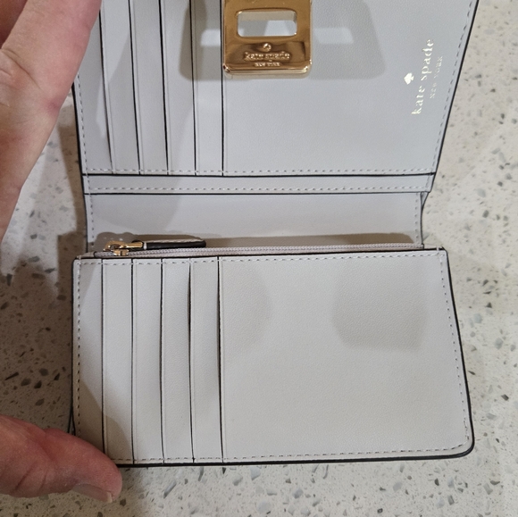 NWT Authentic Kate Spade wallet - Picture 6 of 9